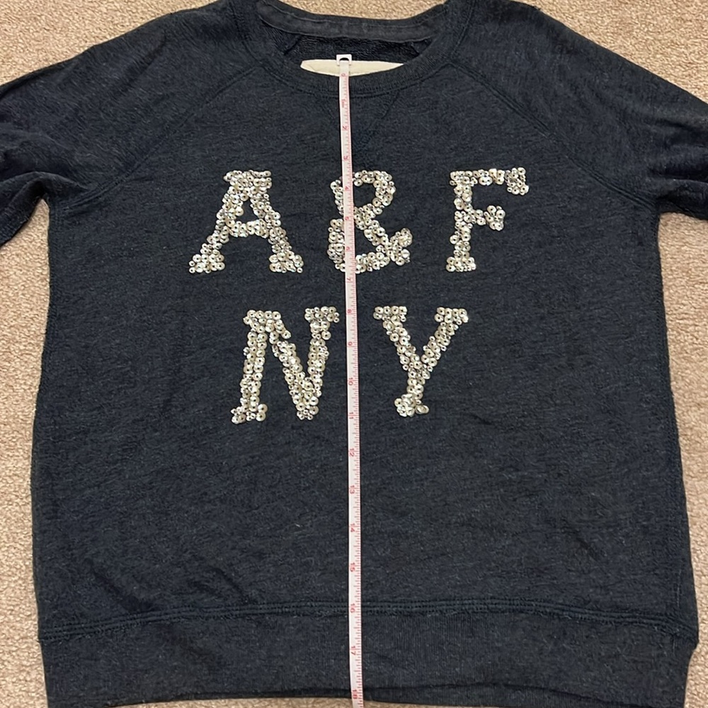Sweatshirt - Picture 6 of 7